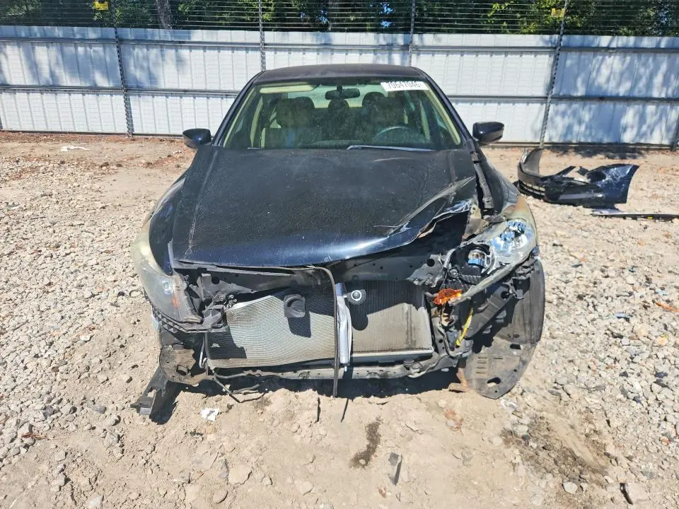 2011 HONDA ACCORD LX  