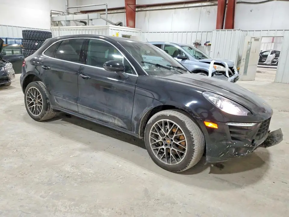 2015 PORSCHE MACAN S  