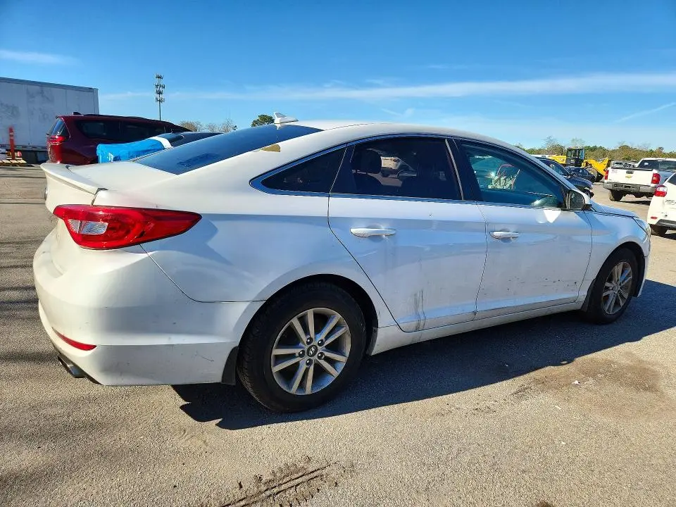 2017 HYUNDAI SONATA SE  