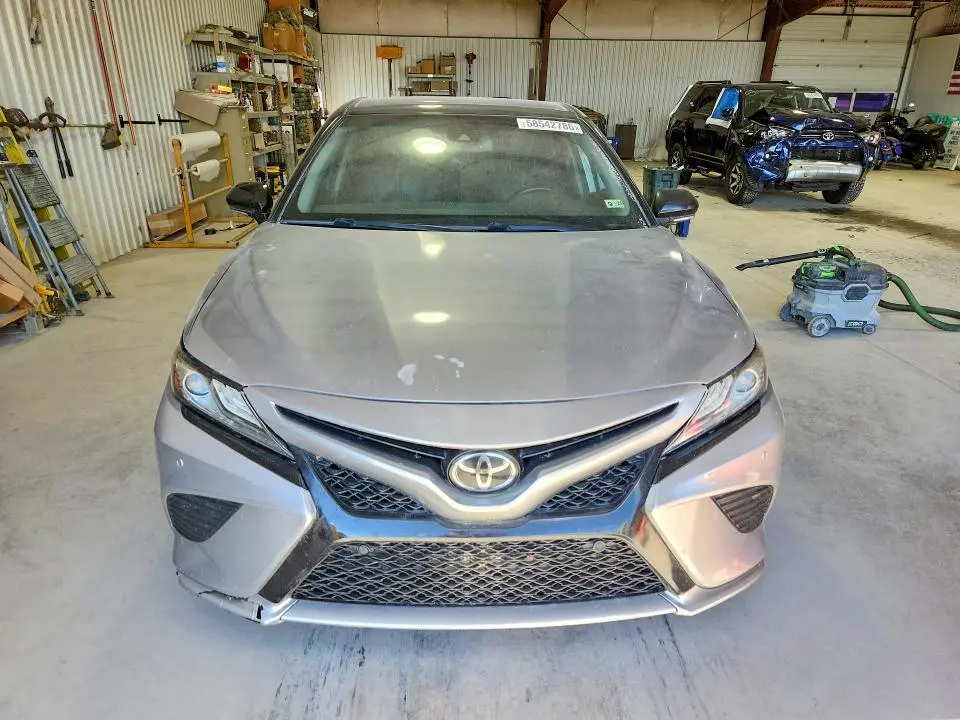 2018 TOYOTA CAMRY XSE  