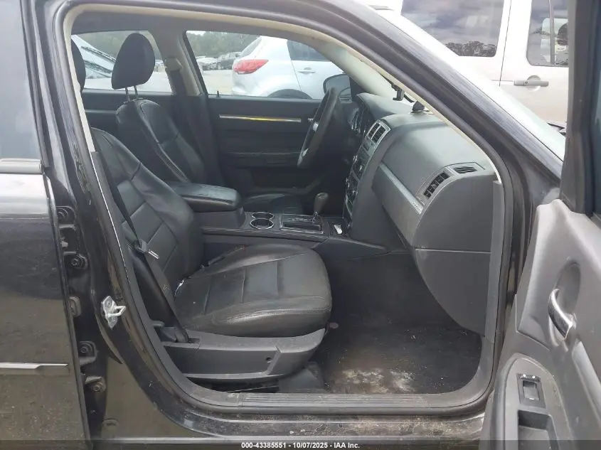 2010 DODGE CHARGER SXT