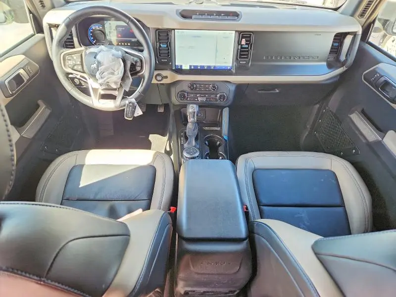 2022 FORD BRONCO BASE  