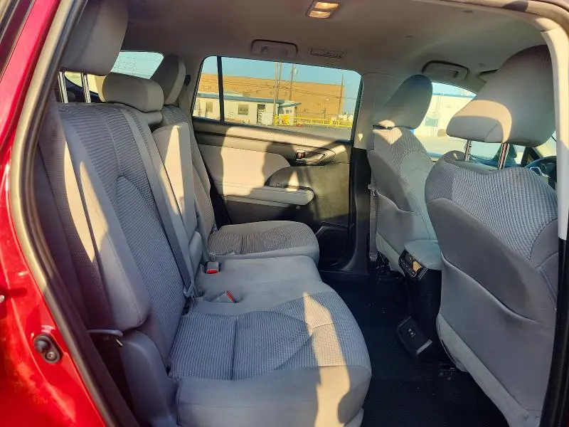 2021 TOYOTA HIGHLANDER HYBRID LE  