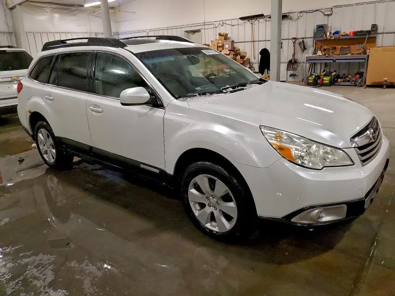 2010 SUBARU OUTBACK 2.5I PREMIUM  
