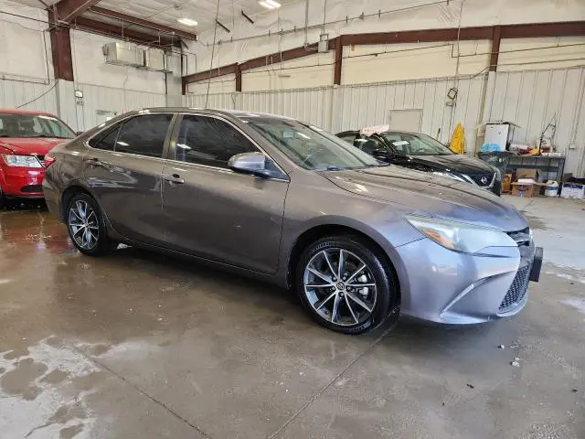 2015 TOYOTA CAMRY LE  