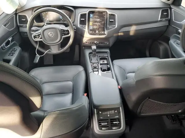 2020 VOLVO XC90 T6 MOMENTUM  