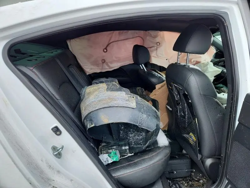 2018 HYUNDAI ELANTRA SPORT  