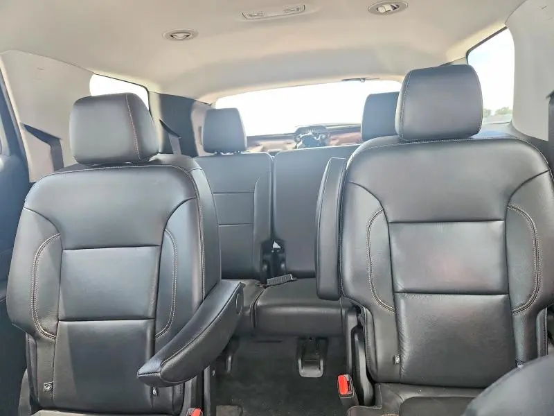 2021 CHEVROLET TRAVERSE LT  