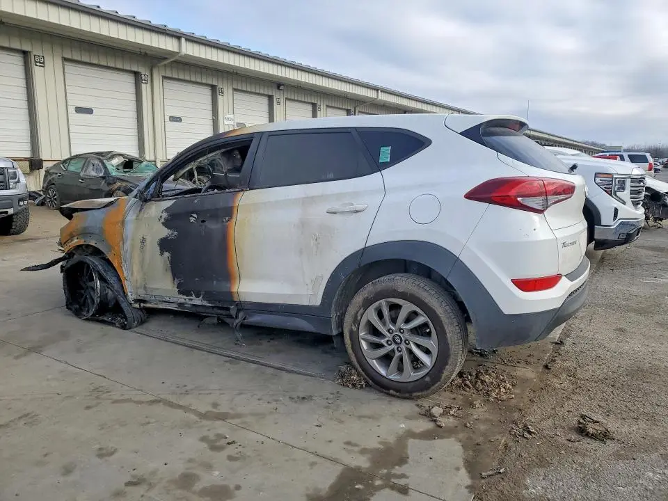 2018 HYUNDAI TUCSON SE  