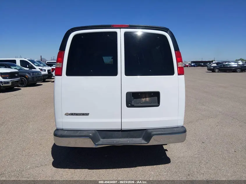 2017 CHEVROLET EXPRESS 3500 LT