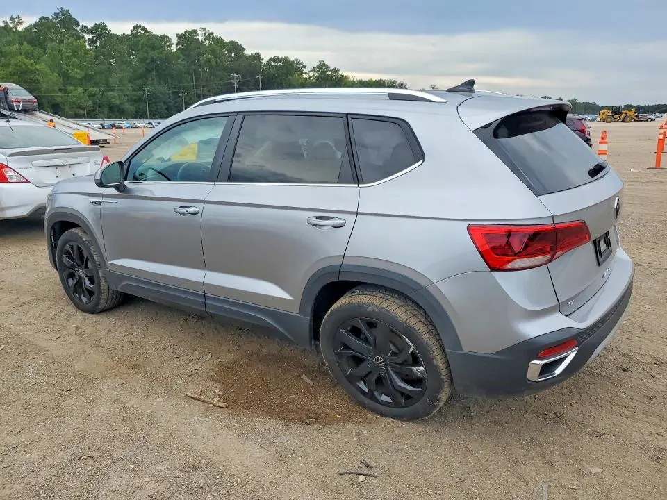 2022 VOLKSWAGEN TAOS SE IQ DRIVE  