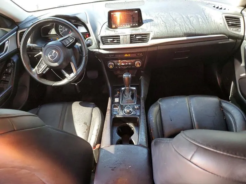 2018 MAZDA 3 TOURING  