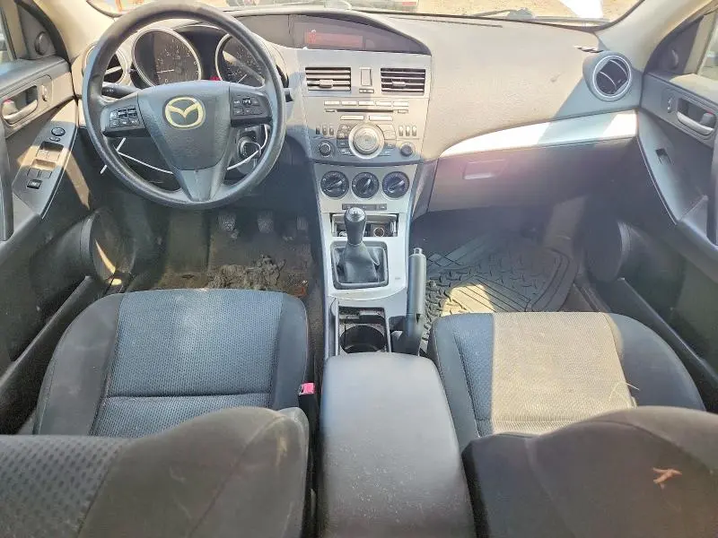 2011 MAZDA 3 I  