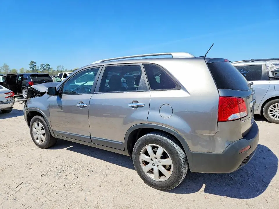 2011 KIA SORENTO LX  