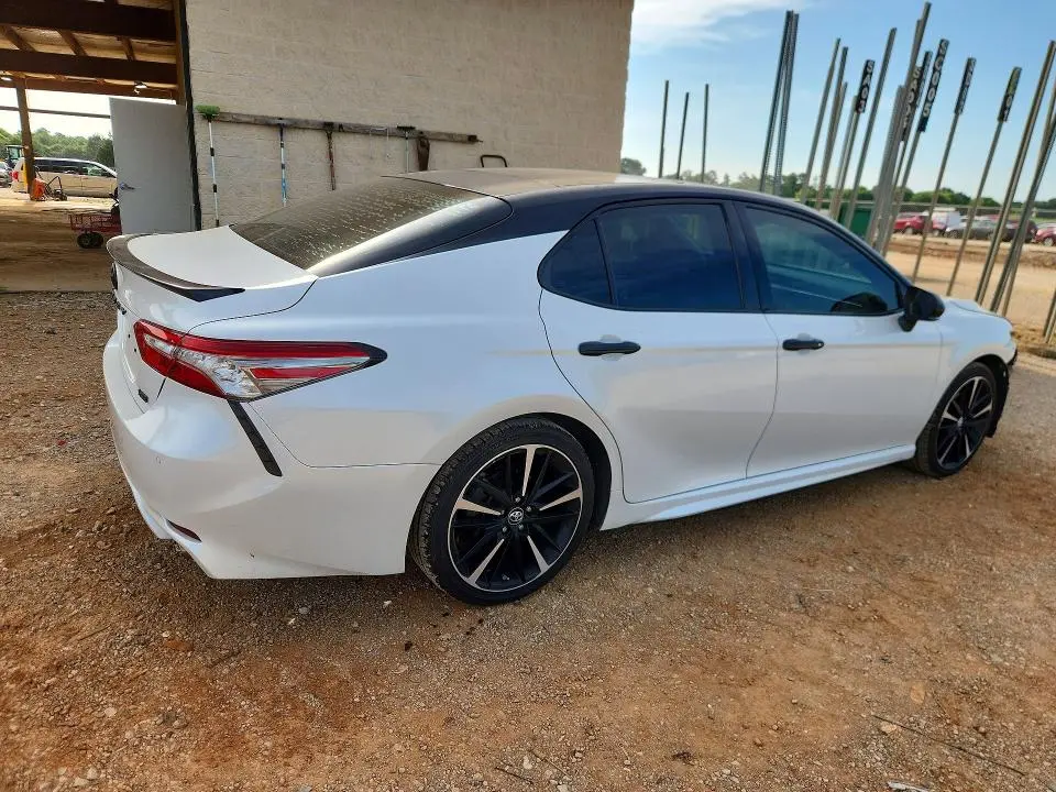 2018 TOYOTA CAMRY XSE  
