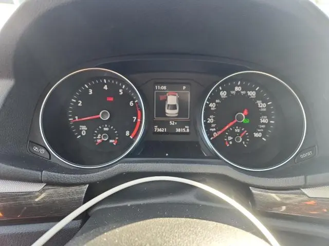 2018 VOLKSWAGEN PASSAT SE  