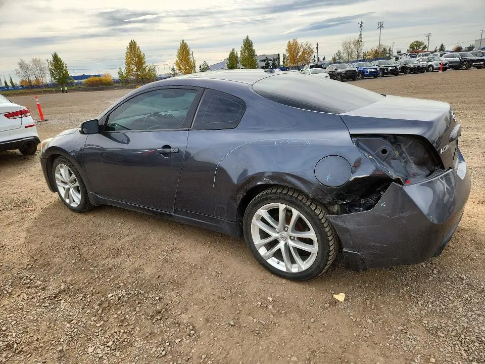 2010 NISSAN ALTIMA SR  