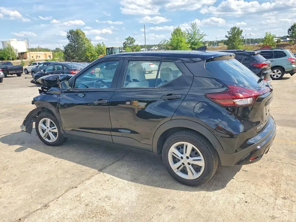 2024 NISSAN KICKS S  