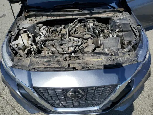 2019 NISSAN ALTIMA SR  