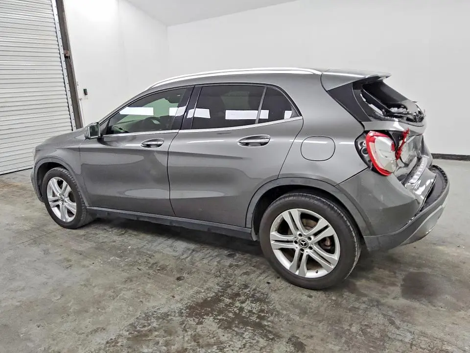 2020 MERCEDES-BENZ GLA 250  