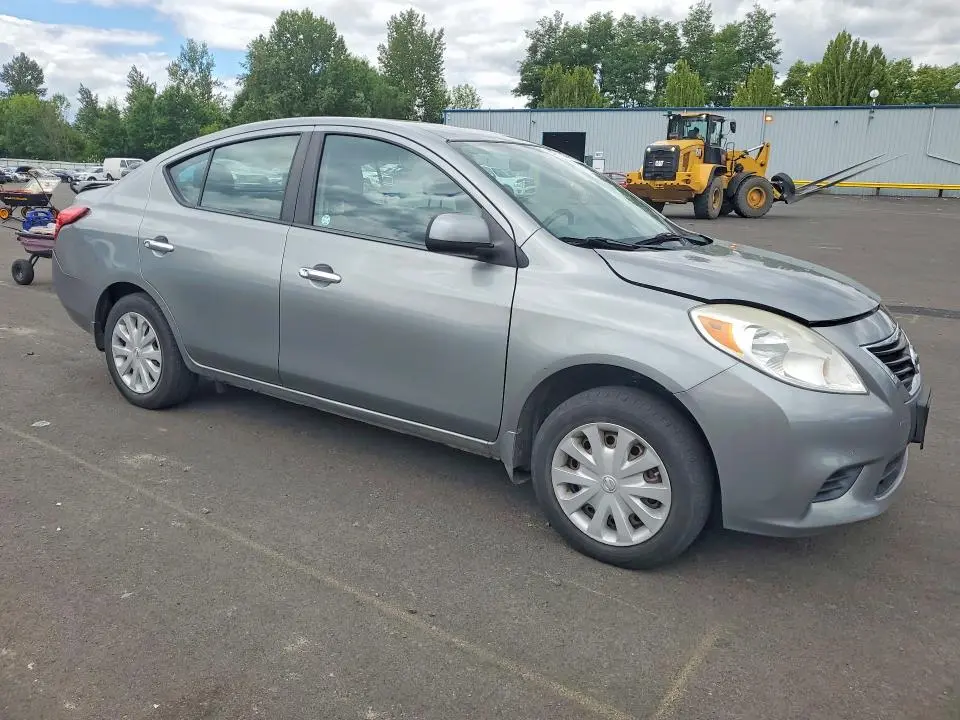 2013 NISSAN VERSA 1.6 S  