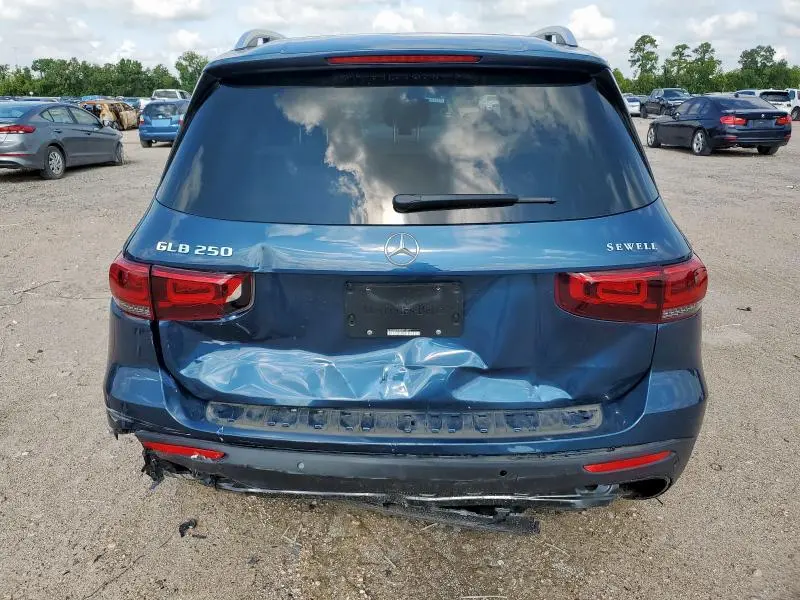 2023 MERCEDES-BENZ GLB 250  