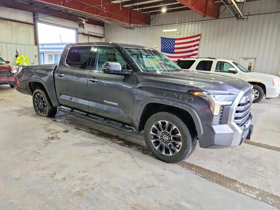 2022 TOYOTA TUNDRA CREWMAX LIMITED  