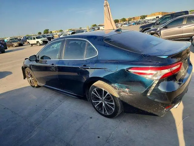 2019 TOYOTA CAMRY SE  