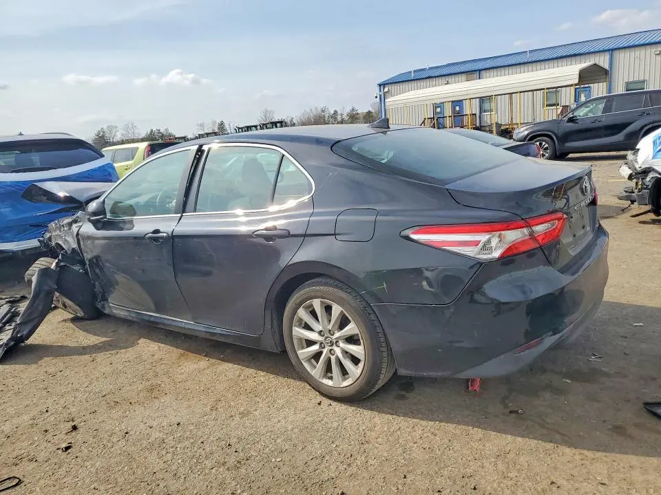 2019 TOYOTA CAMRY LE  