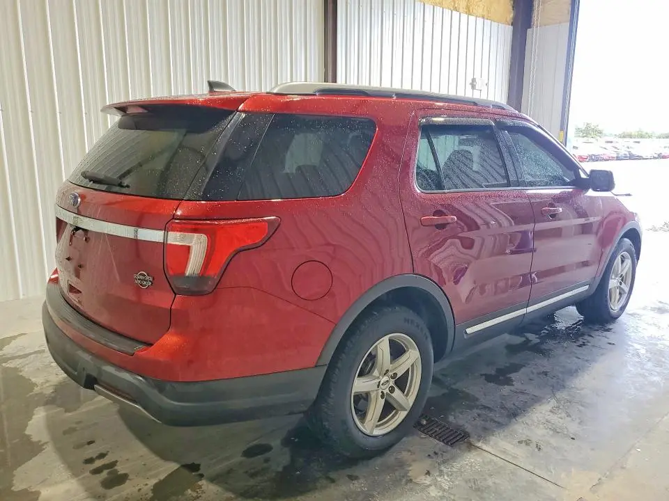2019 FORD EXPLORER XLT  