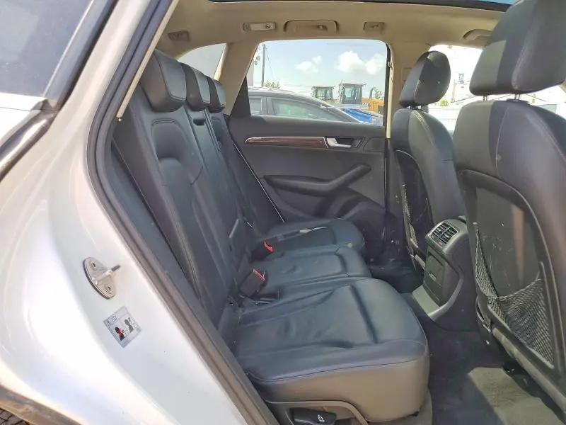 2010 AUDI Q5 PREMIUM PLUS  