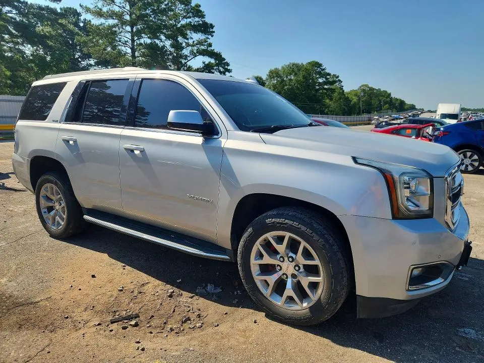 2017 GMC YUKON SLE  