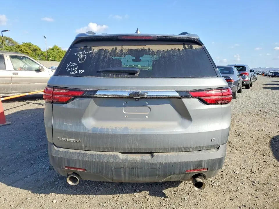 2023 CHEVROLET TRAVERSE LT  