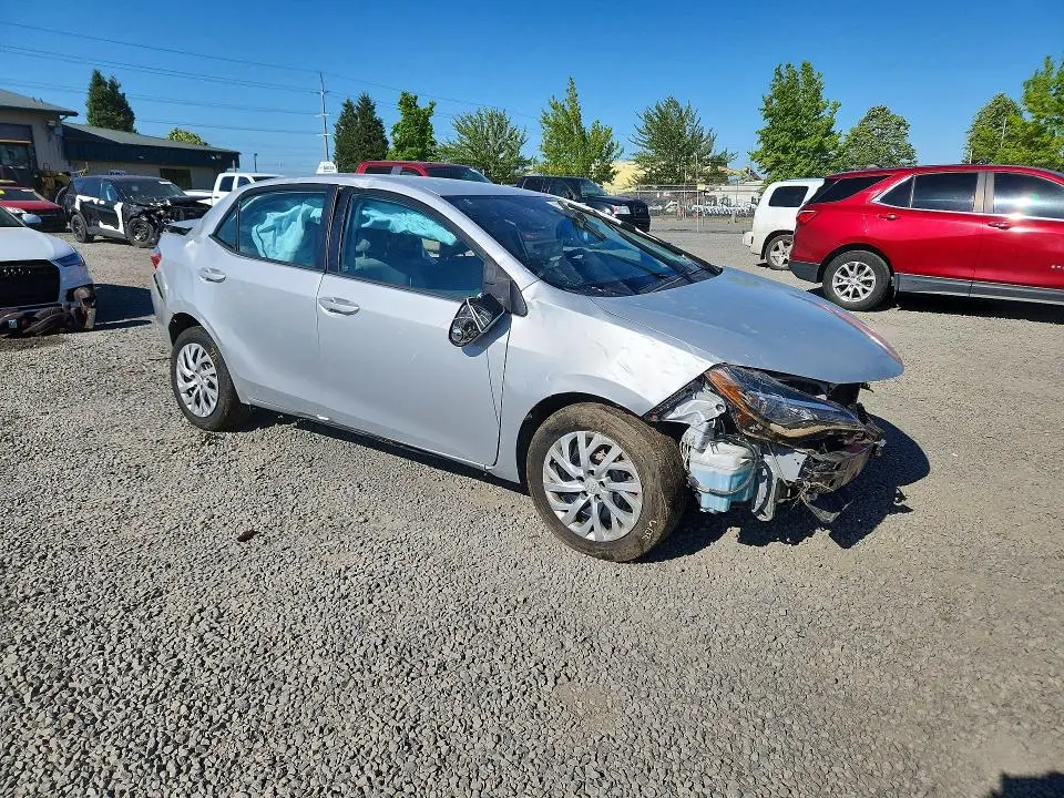 2017 TOYOTA COROLLA LE  