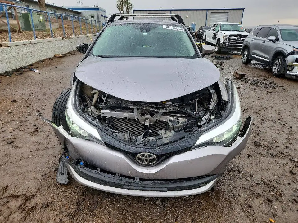 2020 TOYOTA C-HR LE  