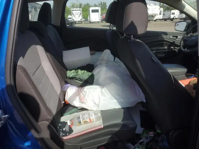 2017 FORD ESCAPE S  