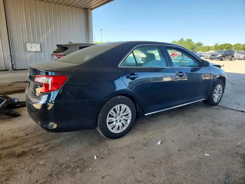 2014 TOYOTA CAMRY LE  