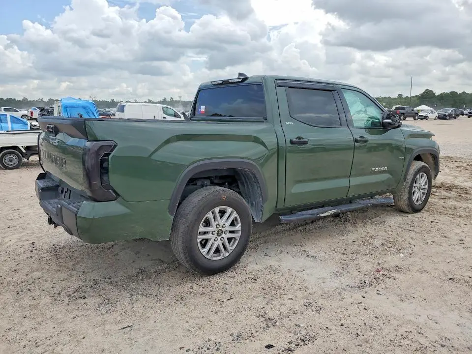 2023 TOYOTA TUNDRA SR5  