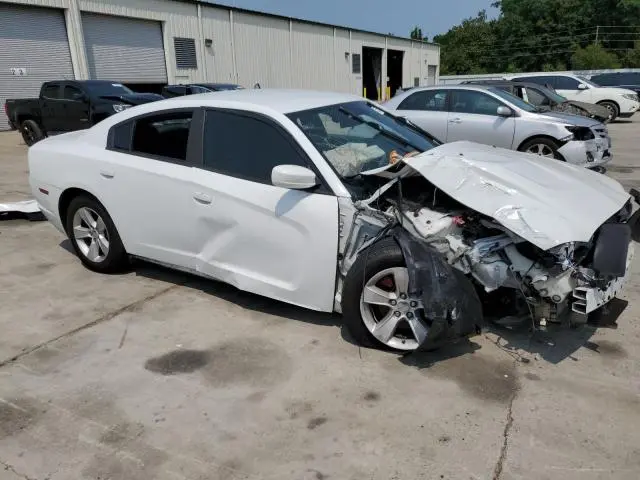 2013 DODGE CHARGER SE  