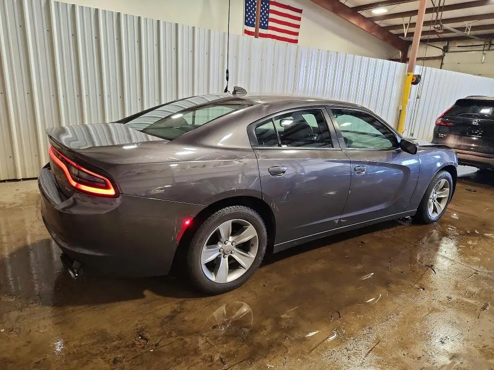 2017 DODGE CHARGER SXT  