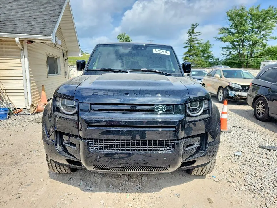 2026 LAND ROVER DEFENDER 110 X-DYNAMIC SE  
