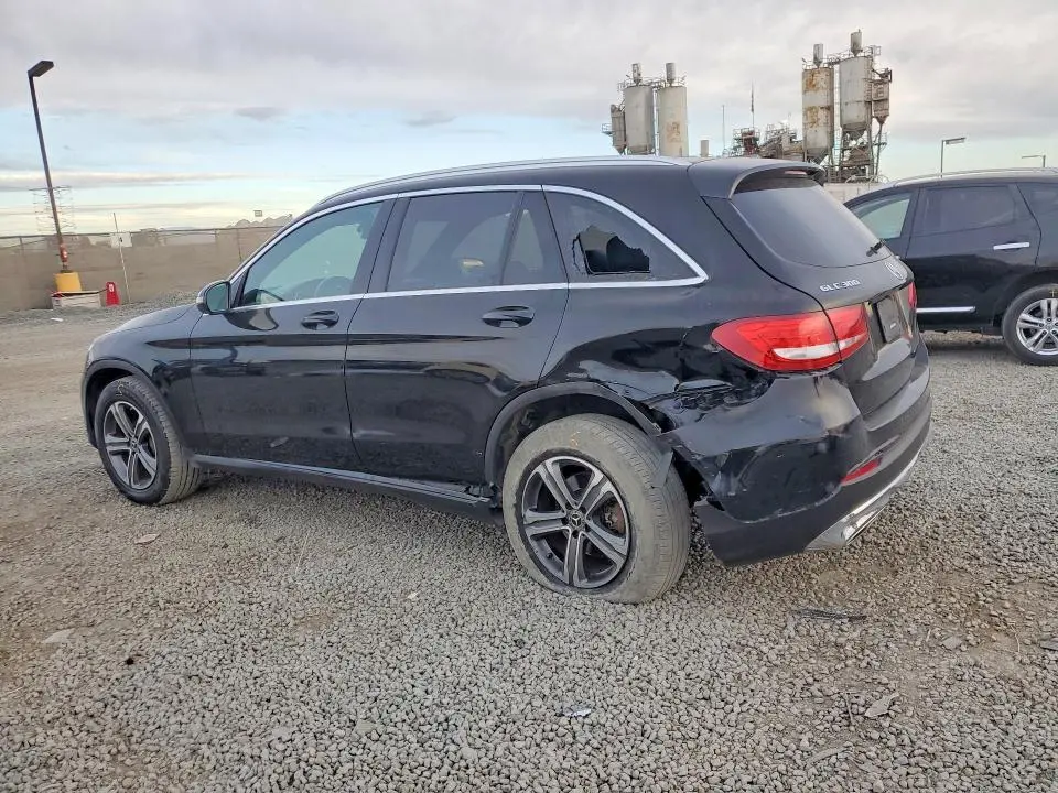 2019 MERCEDES-BENZ GLC 300  