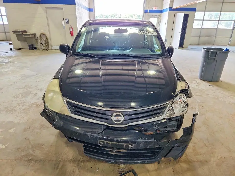 2011 NISSAN VERSA 1.8 S  