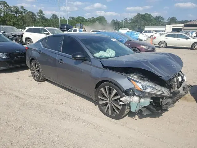 2021 NISSAN ALTIMA SR  