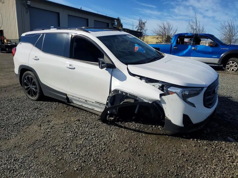 2021 GMC TERRAIN SLT  