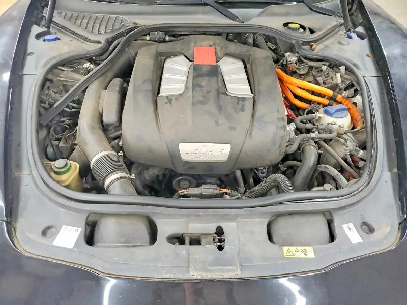2016 PORSCHE PANAMERA SE HYBRID  