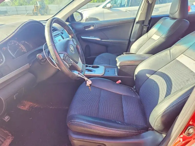 2012 TOYOTA CAMRY SE  