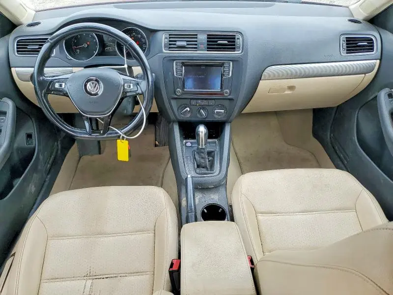 2016 VOLKSWAGEN JETTA SE  