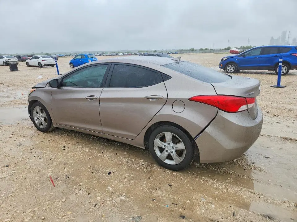 2012 HYUNDAI ELANTRA GLS  