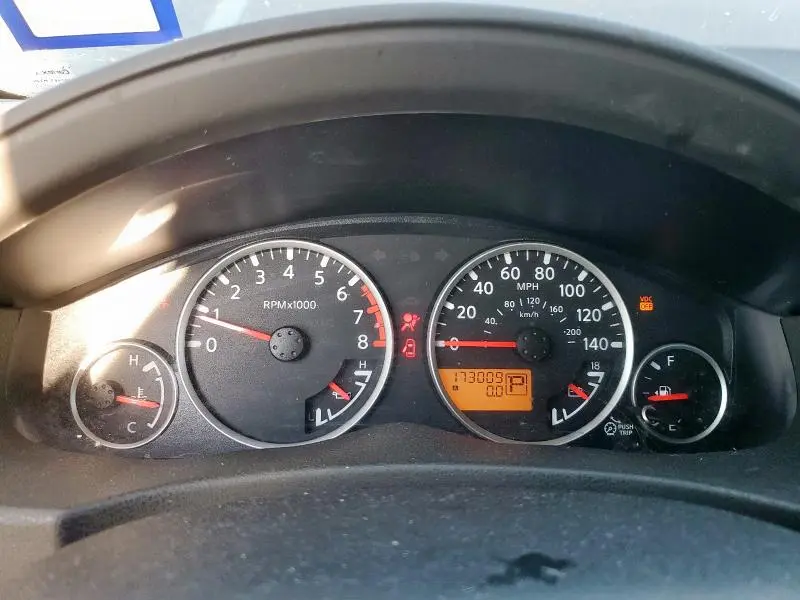 2011 NISSAN PATHFINDER S  